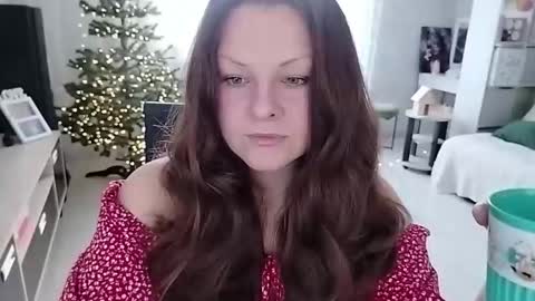 Mila online show from January 19, 2026, 3:10 am