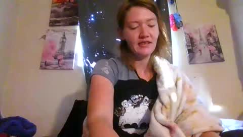 amileamariestar online show from October 31, 2025, 1:23 pm