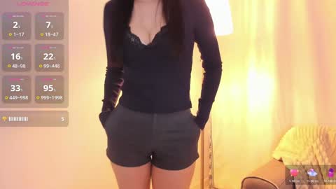 AmiliYan online show from November 14, 2025, 8:13 am