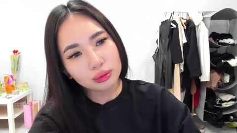 Amina online show from March 10, 2026, 7:41 pm