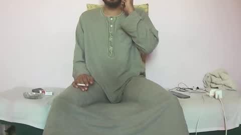 Amir online show from October 29, 2025, 12:07 pm