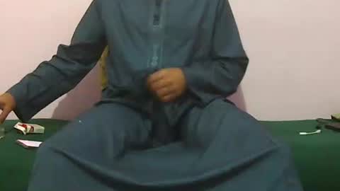 Amir online show from November 2, 2025, 12:57 am