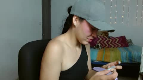 amitlu_ online show from October 10, 2025, 3:11 pm