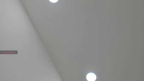 Amber online show from December 15, 2025, 2:21 pm