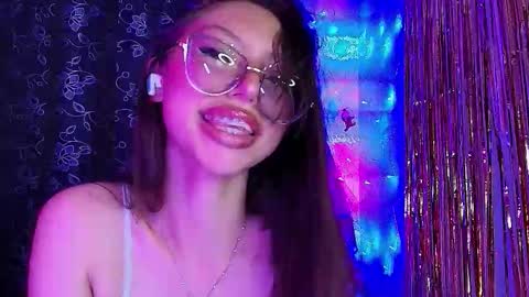 Ammelie online show from December 19, 2025, 11:01 pm