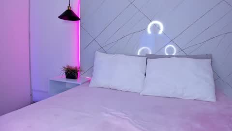 Snapshot of ammy_camm chatting on February 25, 2025, 11:22 pm Ammy  online show from February 25, 2025, 11:22 pm