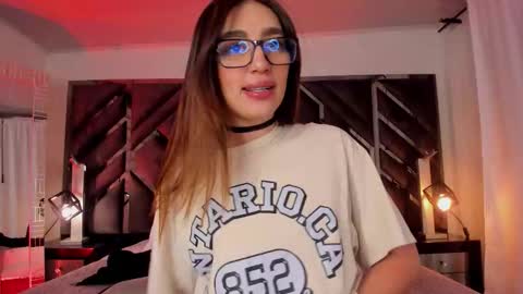 Snapshot of ammy_glow chatting on December 2, 2025, 3:56 am ammy_glow online show from December 2, 2025, 3:56 am