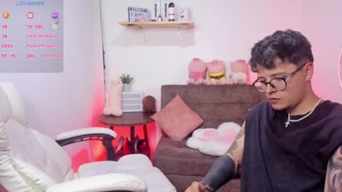 ammy and thyler online show from February 3, 2025, 2:36 am