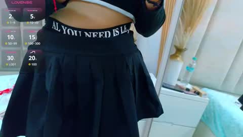    online show from December 15, 2025, 12:09 pm