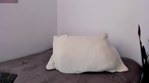 Snapshot of ammyrose_1 chatting on September 17, 2025, 3:46 pm ammy online show from September 17, 2025, 3:46 pm