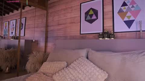 Ammy Scott  online show from January 18, 2026, 7:39 pm