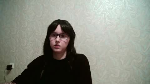 Amomira online show from April 19, 2026, 12:59 pm