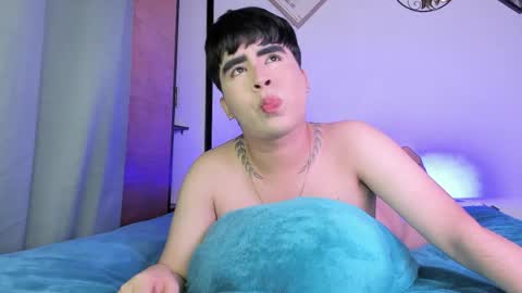 Snapshot of amon_kyle chatting on May 16, 2026, 4:53 am Amon online show from May 16, 2026, 4:53 am