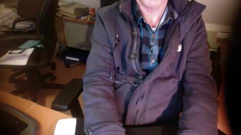 Amor2200 online show from February 23, 2025, 7:28 pm