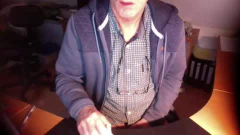 Amor2200 online show from October 8, 2025, 7:06 am