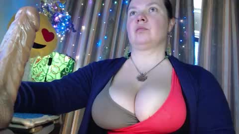 amorelara online show from March 9, 2026, 6:50 am