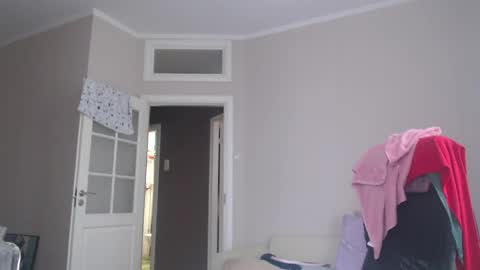 Snapshot of amoremeoww chatting on May 27, 2026, 2:36 pm miss unforgettable online show from May 27, 2026, 2:36 pm