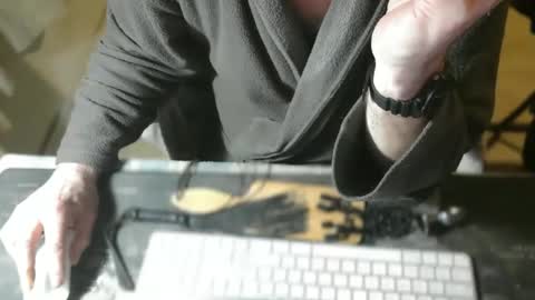 amslave4f online show from March 24, 2026, 7:08 pm