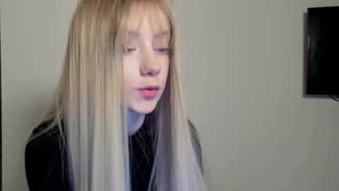 Snapshot of amy1_1 chatting on October 11, 2025, 7:34 pm amy1_1 online show from October 11, 2025, 7:34 pm