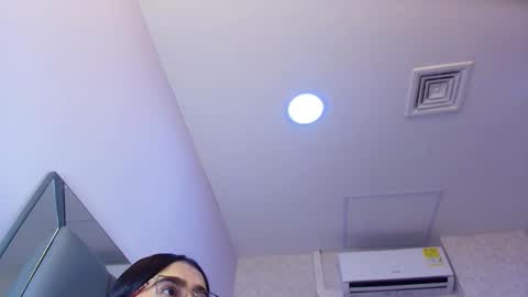 amy__wats0n online show from March 25, 2026, 7:09 pm