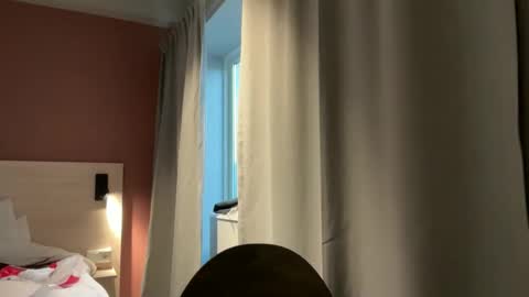 amy_chambers online show from May 6, 2026, 6:46 pm