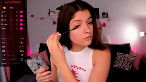 Snapshot of amy_cute_cat chatting on November 6, 2025, 8:48 am Amy online show from November 6, 2025, 8:48 am