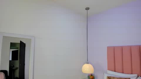 Aleja   online show from November 9, 2025, 3:05 am