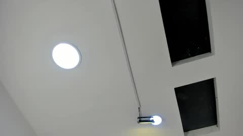 Aleja   online show from December 22, 2025, 3:14 am