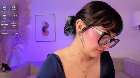 Snapshot of amy_lit chatting on January 14, 2026, 2:12 pm Hello I am Allison Welcome to my room and let is have a good time together whith me online show from January 14, 2026, 2:12 pm