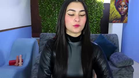 Amy online show from November 12, 2025, 7:13 pm