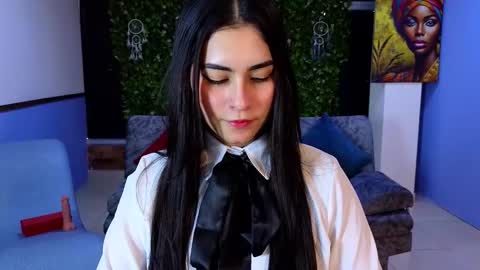 Amy online show from November 24, 2025, 7:13 pm