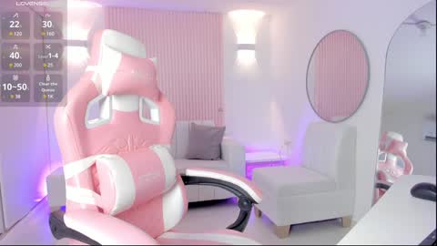 Snapshot of amy_medina_ chatting on January 27, 2025, 4:33 pm Emily online show from January 27, 2025, 4:33 pm