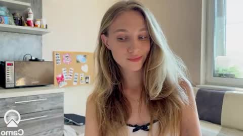 amy_meoww online show from September 9, 2025, 11:43 am
