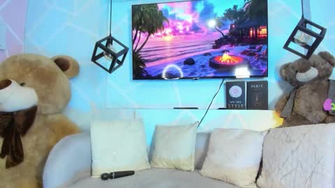 Emy Noa  online show from March 4, 2026, 1:33 am