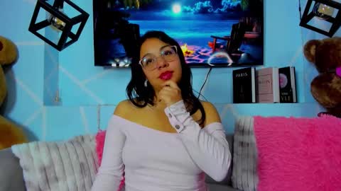 Emy Noa  online show from March 28, 2026, 12:54 am