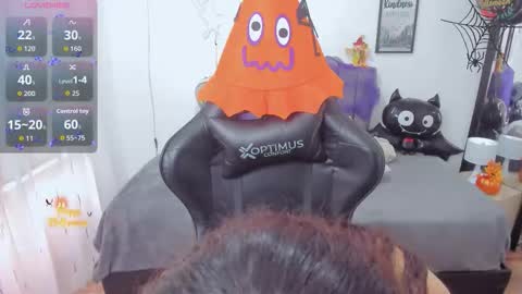 Amy sophia 3 online show from October 31, 2025, 1:34 pm