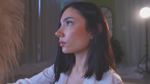 Amy Armstrong online show from December 2, 2025, 9:10 pm