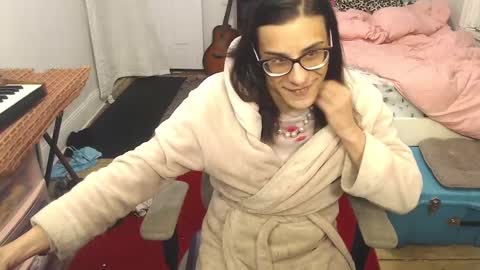 Snapshot of amyattack chatting on February 10, 2025, 10:20 am Trashely Gimpson online show from February 10, 2025, 10:20 am