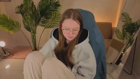 amycherryberry online show from November 11, 2025, 1:16 am