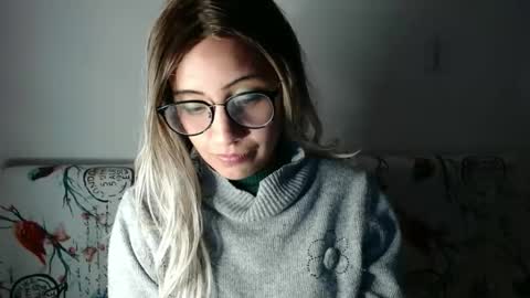 Snapshot of amycosplay99 chatting on December 31, 2024, 10:58 am amycosplay99 online show from December 31, 2024, 10:58 am