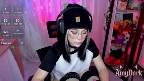 Snapshot of amydark chatting on November 19, 2025, 11:05 pm Amy online show from November 19, 2025, 11:05 pm