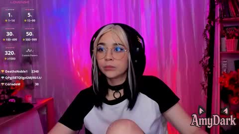 Snapshot of amydark chatting on November 22, 2025, 5:39 am Amy online show from November 22, 2025, 5:39 am