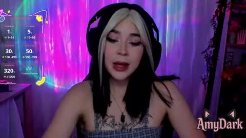 Amy online show from September 26, 2025, 10:36 pm