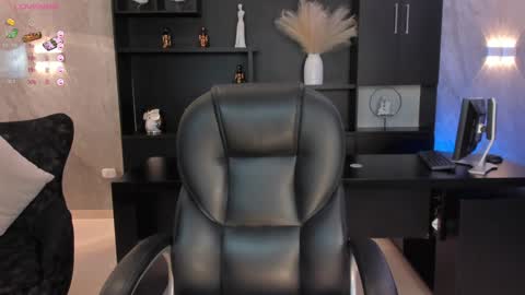 Amy  online show from January 12, 2025, 8:25 pm