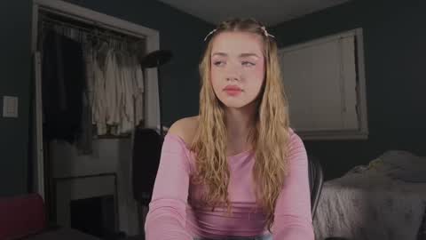 Snapshot of amyjj chatting on September 22, 2025, 4:14 am Amy online show from September 22, 2025, 4:14 am