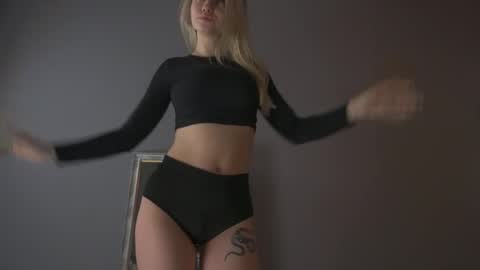 amylanee online show from November 28, 2025, 8:06 am