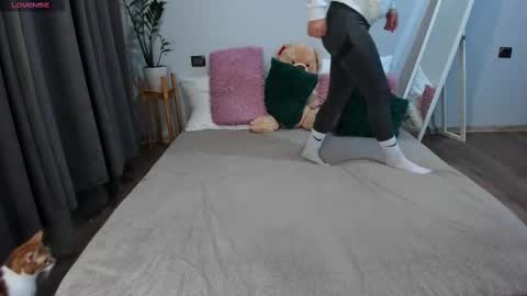 amymilson online show from February 23, 2025, 6:01 pm