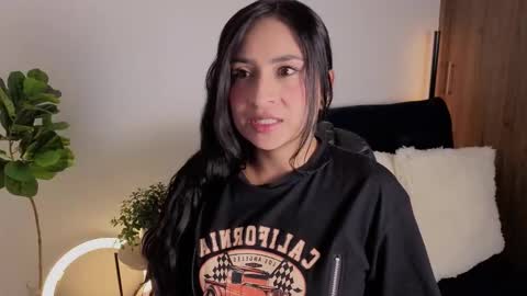 Aleja  online show from November 24, 2025, 3:06 am