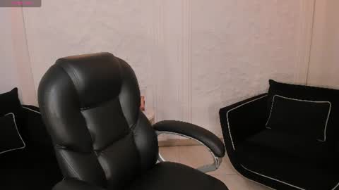 Snapshot of amyrosse_x chatting on June 23, 2026, 3:48 am AMY R online show from June 23, 2026, 3:48 am