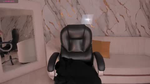 Snapshot of amyrosse_x chatting on July 10, 2026, 2:27 am AMY R online show from July 10, 2026, 2:27 am